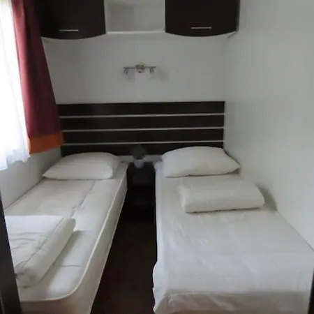 Mobile 6-pers Lei Suves-cotes D'azur-including Airco * Roquebrune-sur-Argens