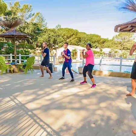 Mobile 6-pers Lei Suves-cotes D'azur-including Airco Roquebrune-sur-Argens